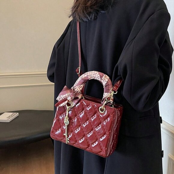 Burgundy Vintage Women's Diamond Grid Crossbody Handbag - Picture 3 of 10